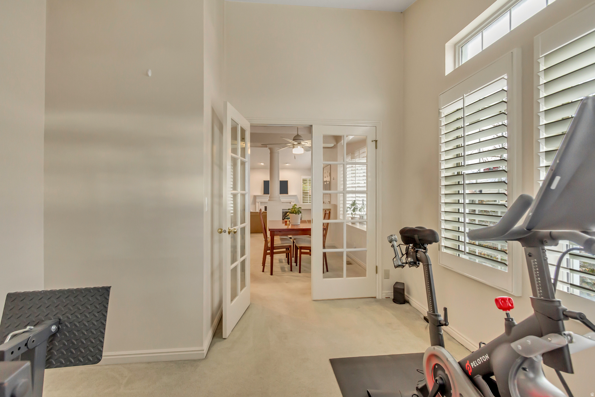 COUNTRY CORNERS CONDMN - Residential