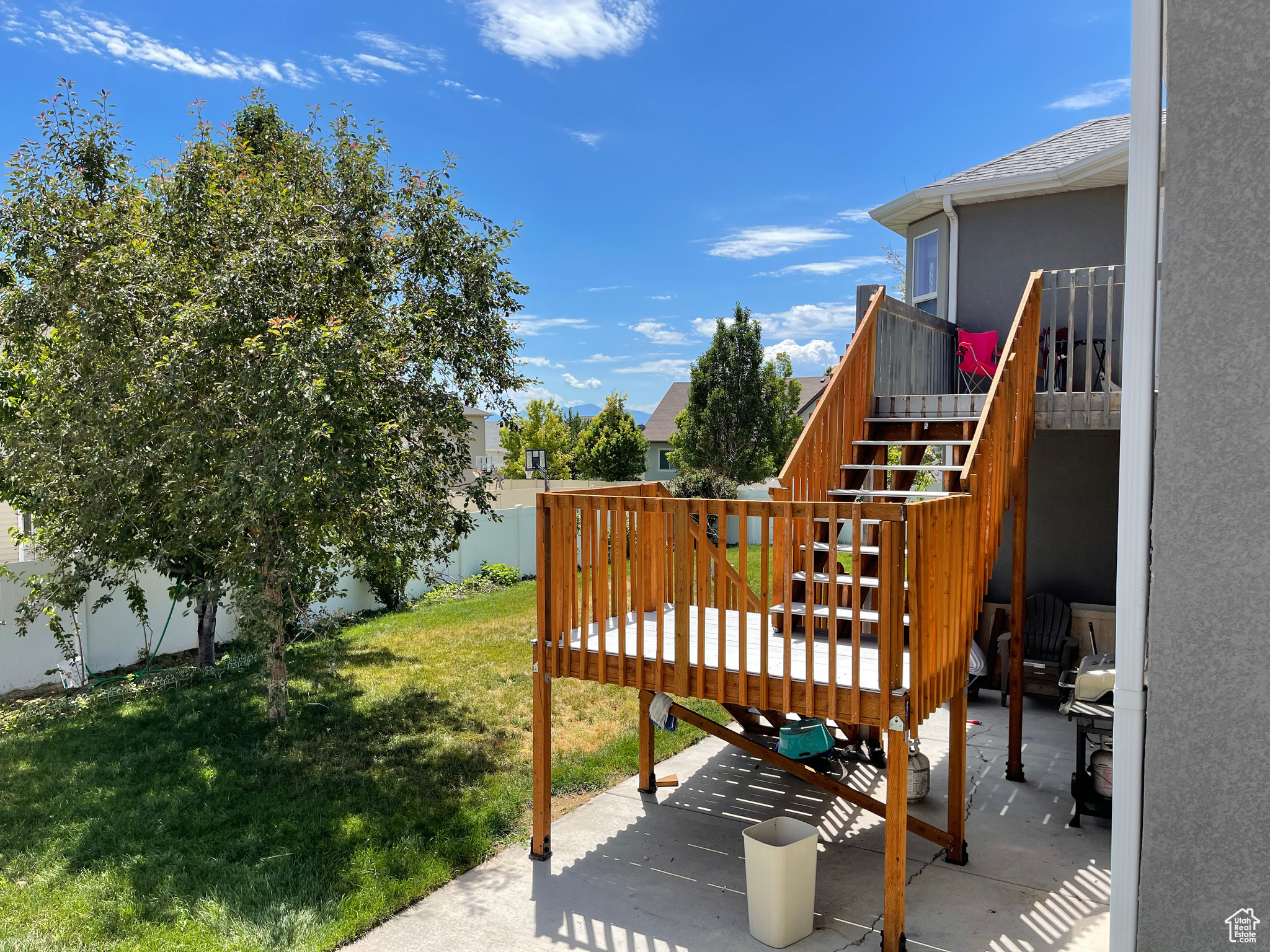 SUNRISE MEADOWS - Residential