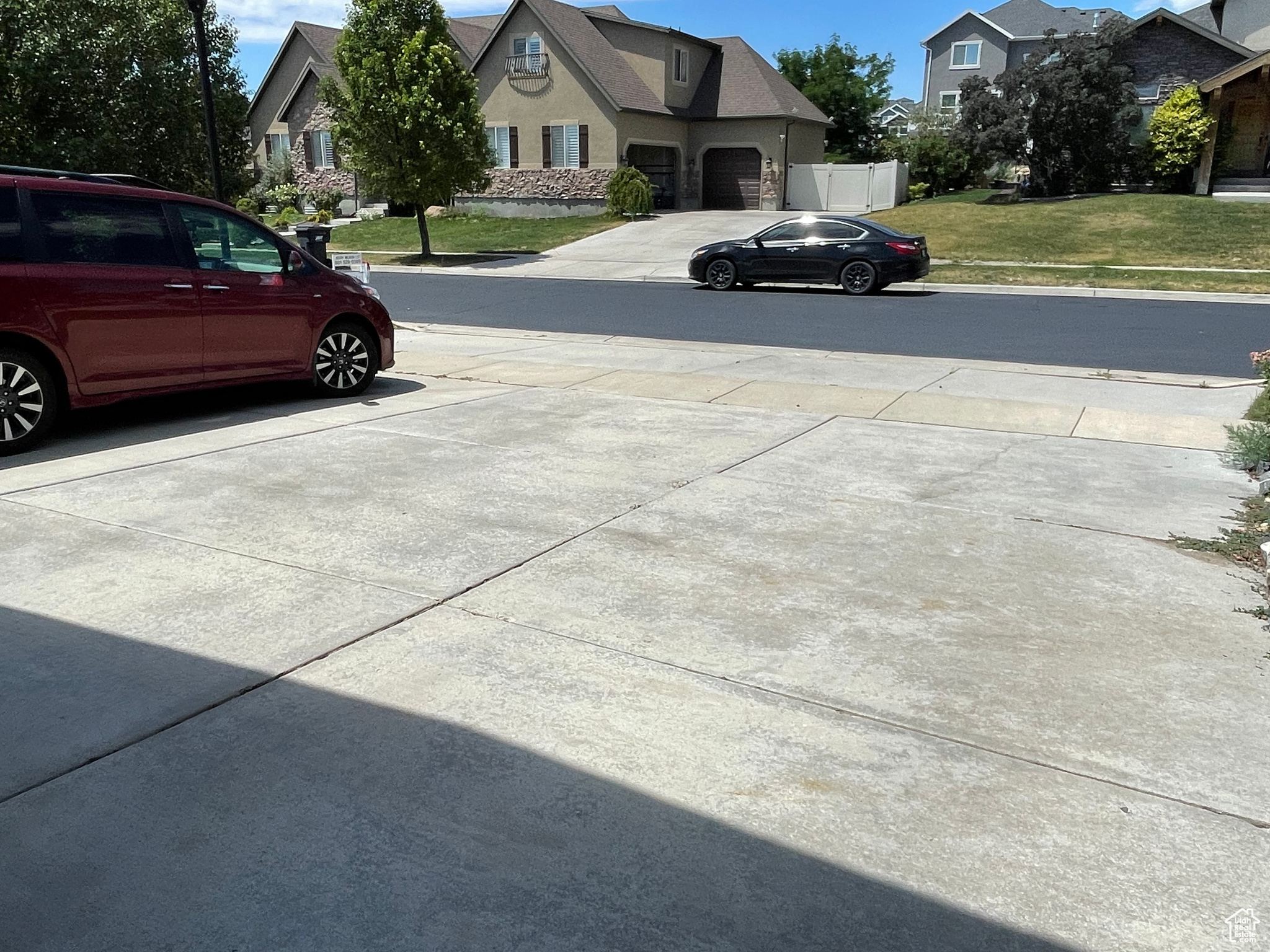 SUNRISE MEADOWS - Residential