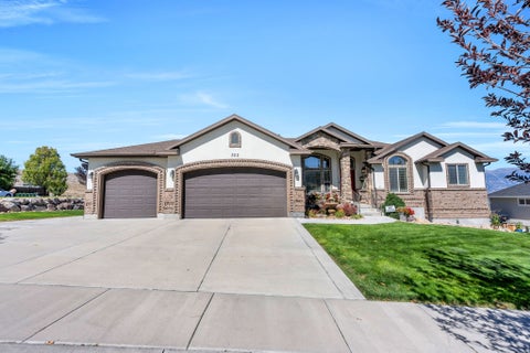 Photo of 322 W LARIAT BLVD, Saratoga Springs, UT 84045 (MLS # 2183517)