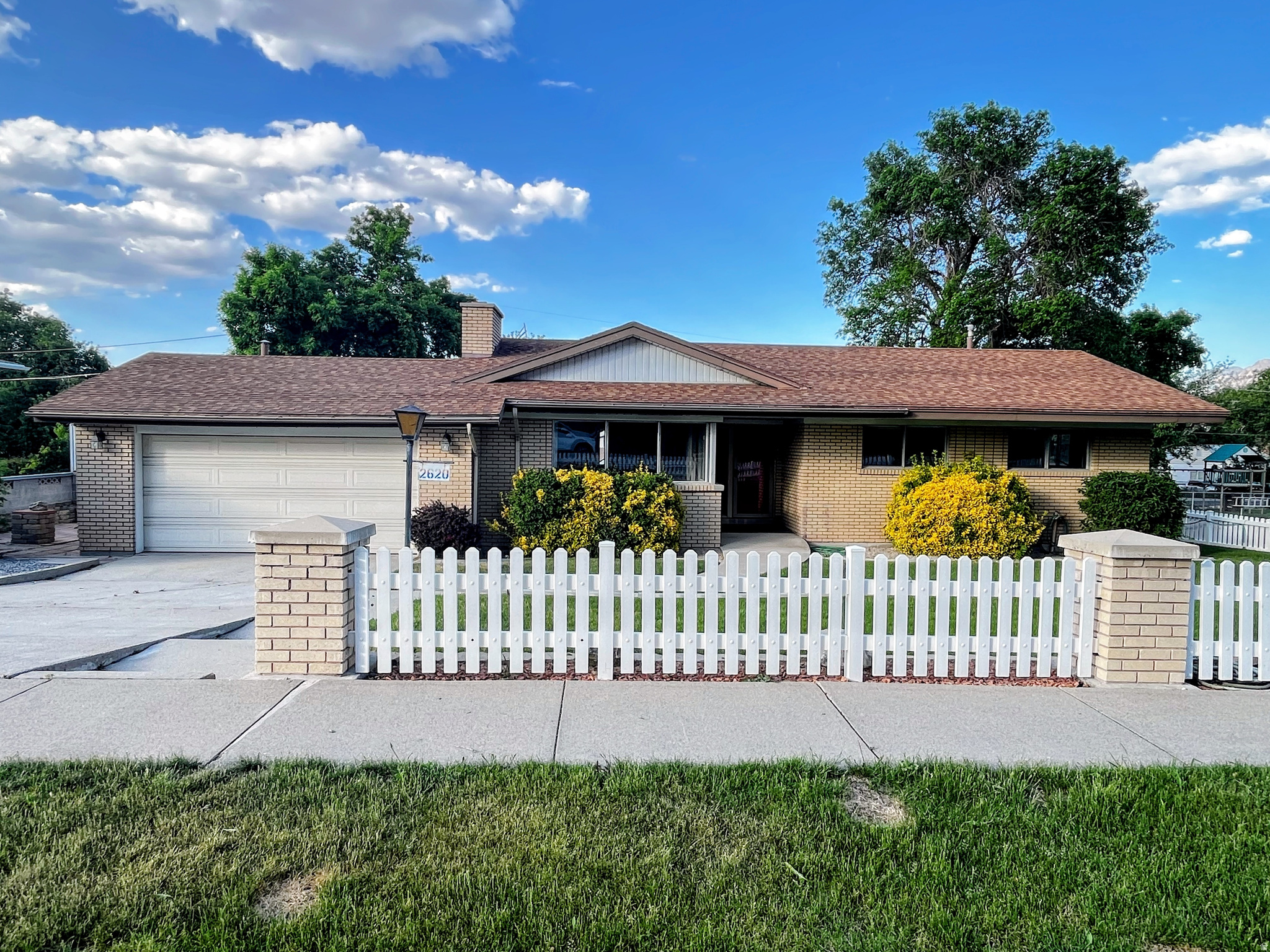 BLAKE HEIGHTS - Residential