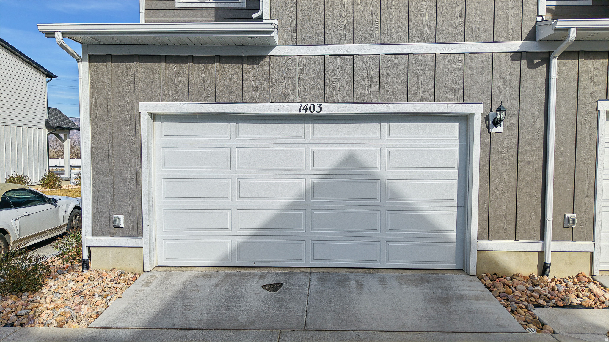 ESCALA - Residential