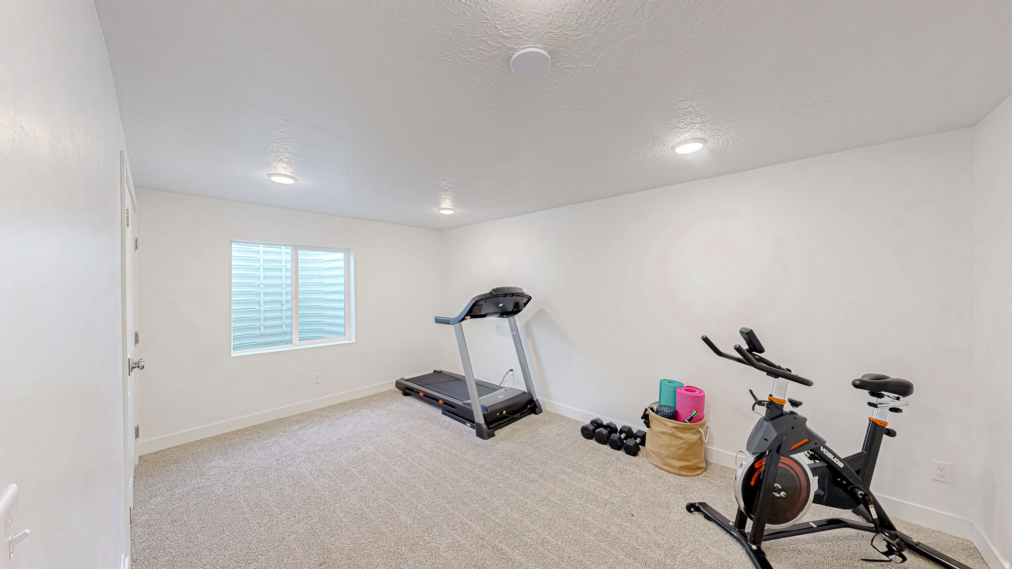 ESCALA - Residential