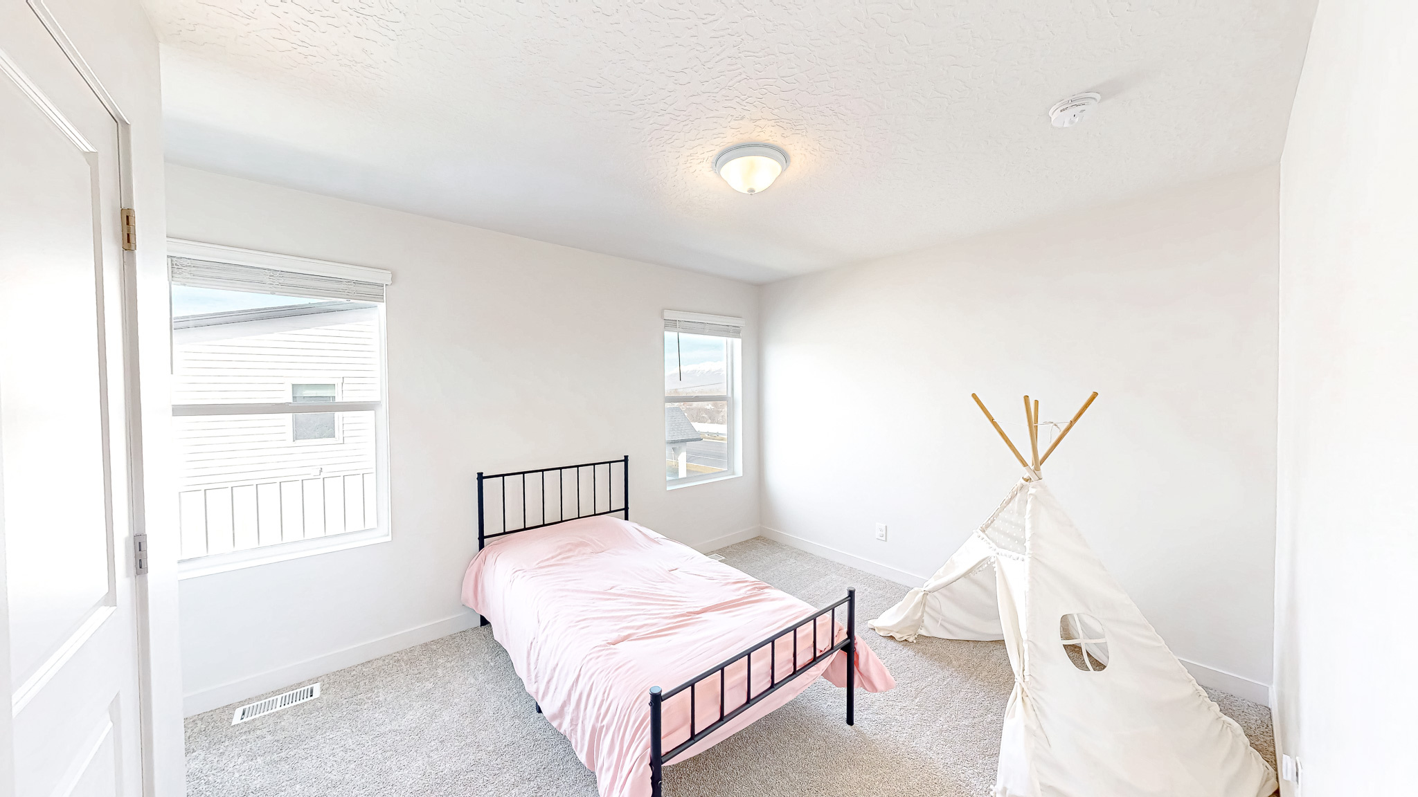 ESCALA - Residential