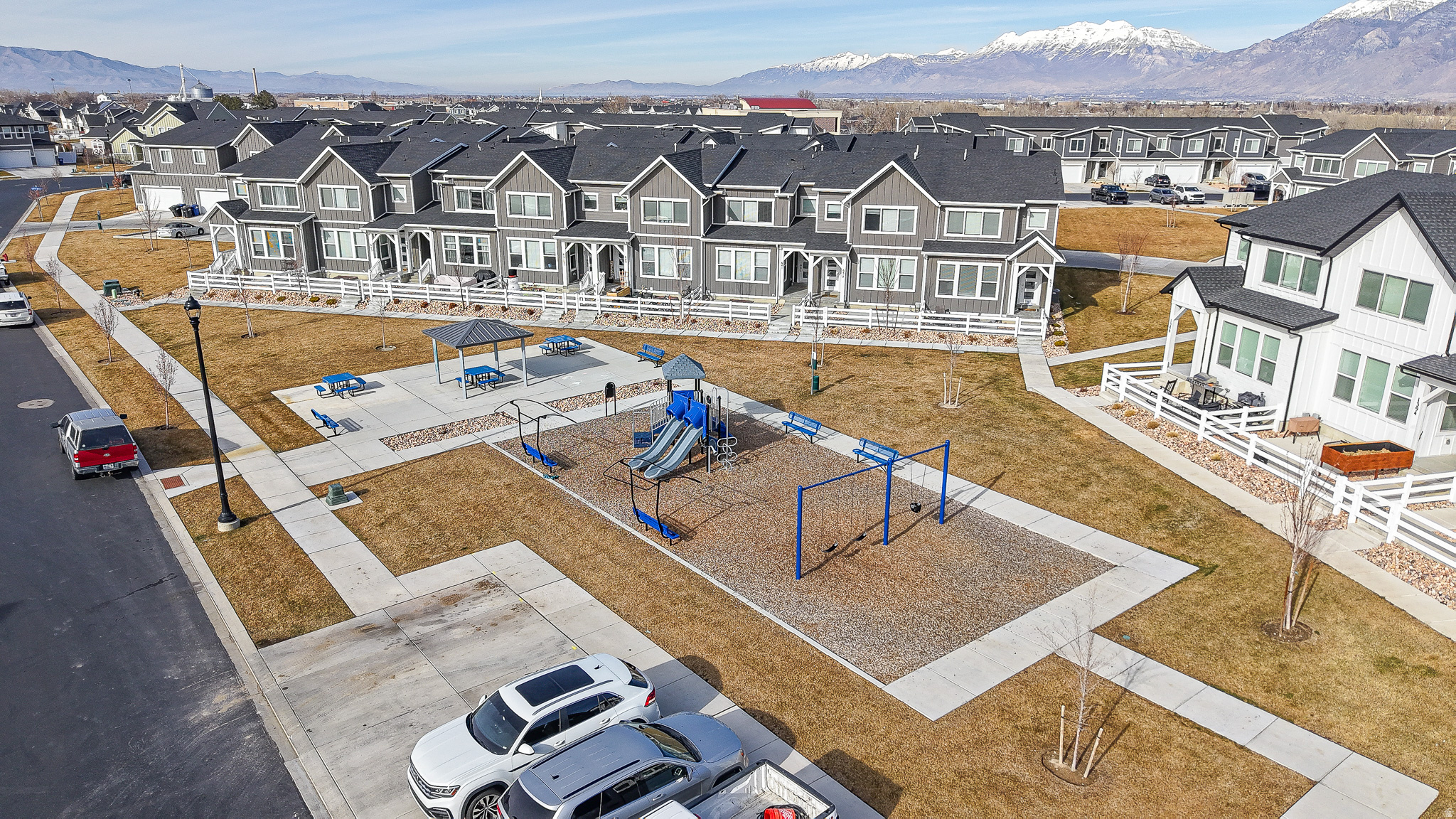 ESCALA - Residential