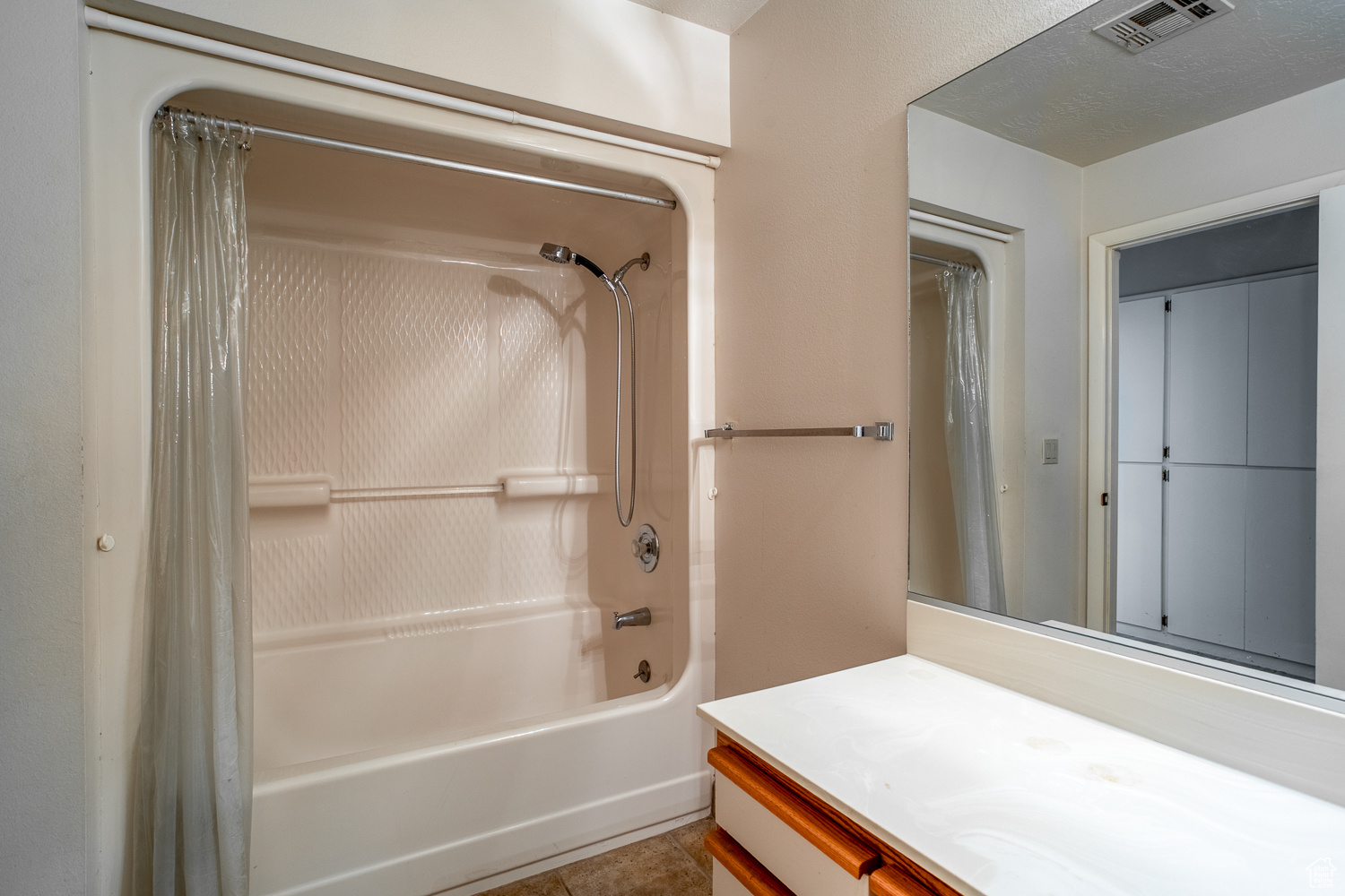 LEGRAND HEIGHTS - Residential