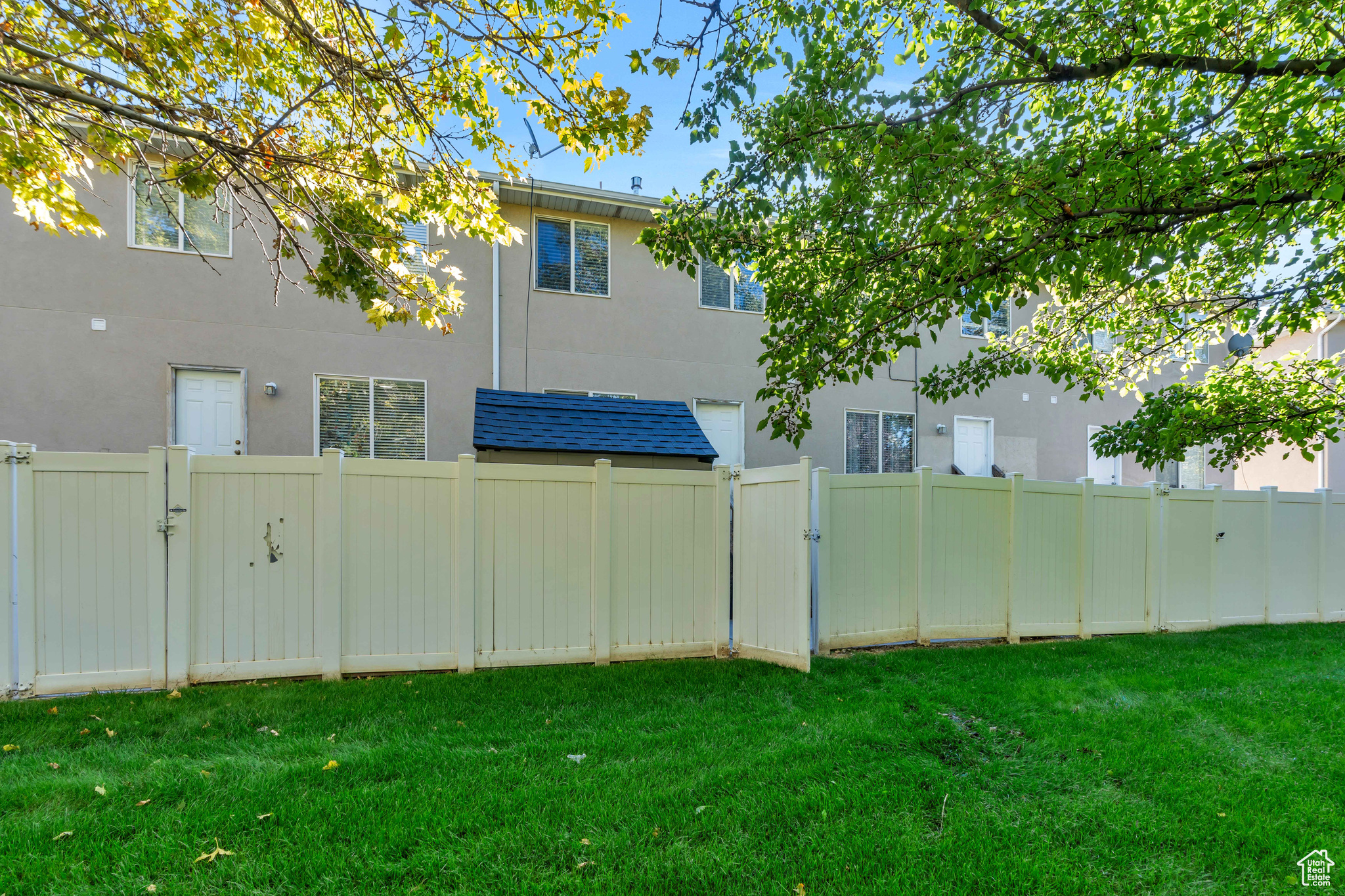 Spanish Fork, Utah 84660, United States, 3 Bedrooms Bedrooms, ,3 BathroomsBathrooms,Residential,Pending,42441