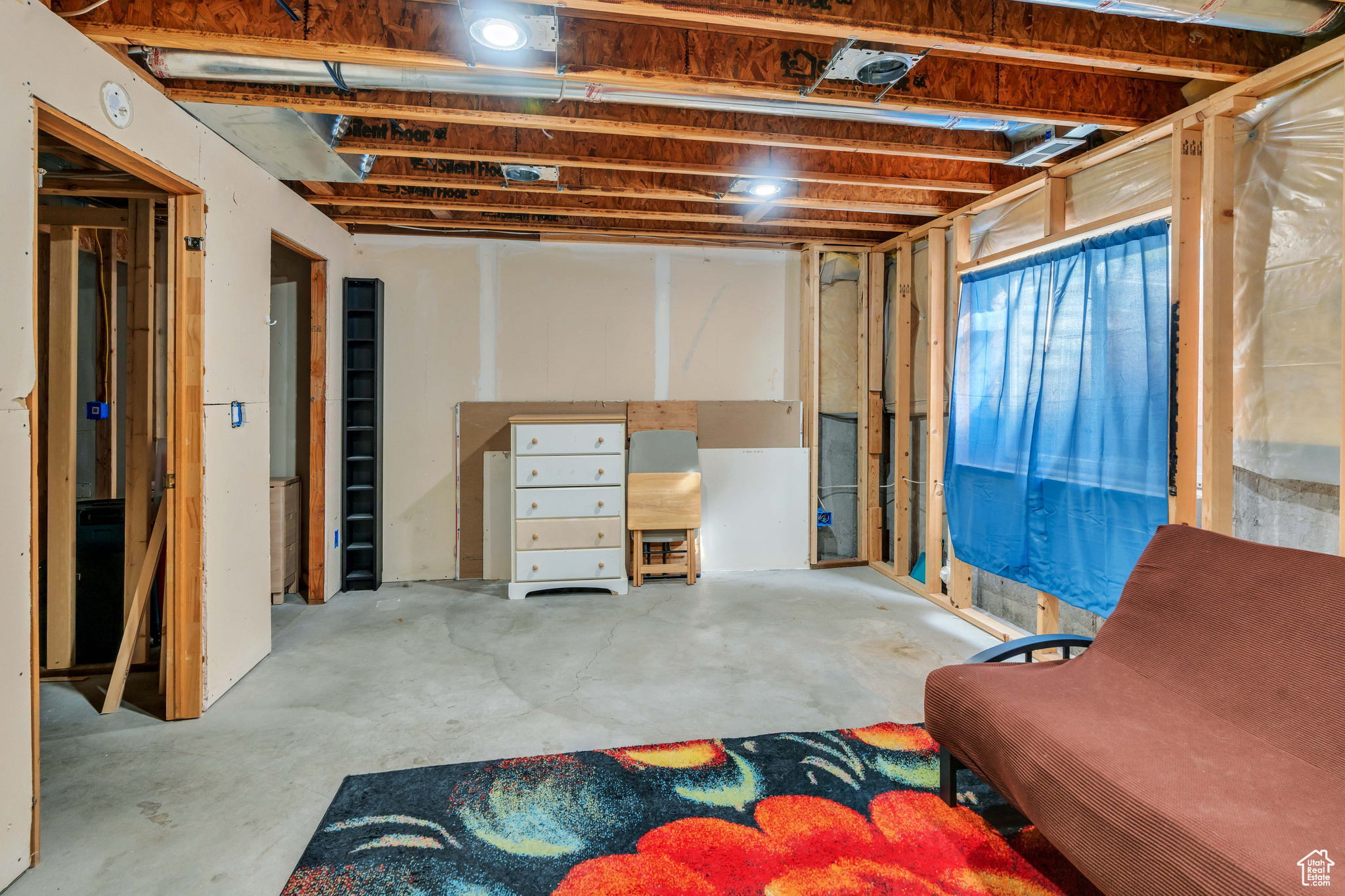 Spanish Fork, Utah 84660, United States, 3 Bedrooms Bedrooms, ,3 BathroomsBathrooms,Residential,Pending,42441