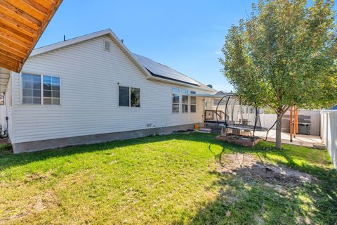 Tiny photo for 6454 SILVER MEDAL DR, Taylorsville, UT 84129 (MLS # 2120339)