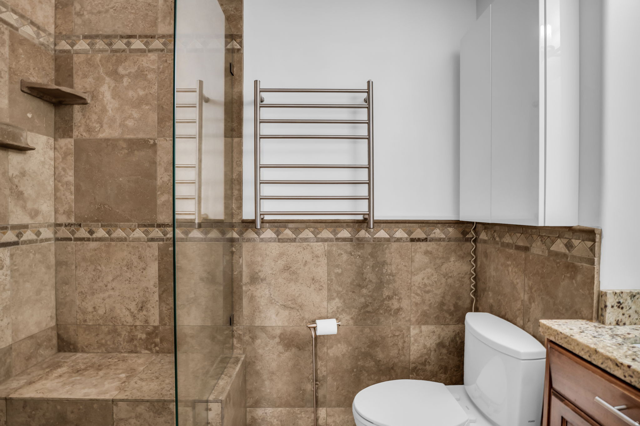 OXFORD MANOR - Residential