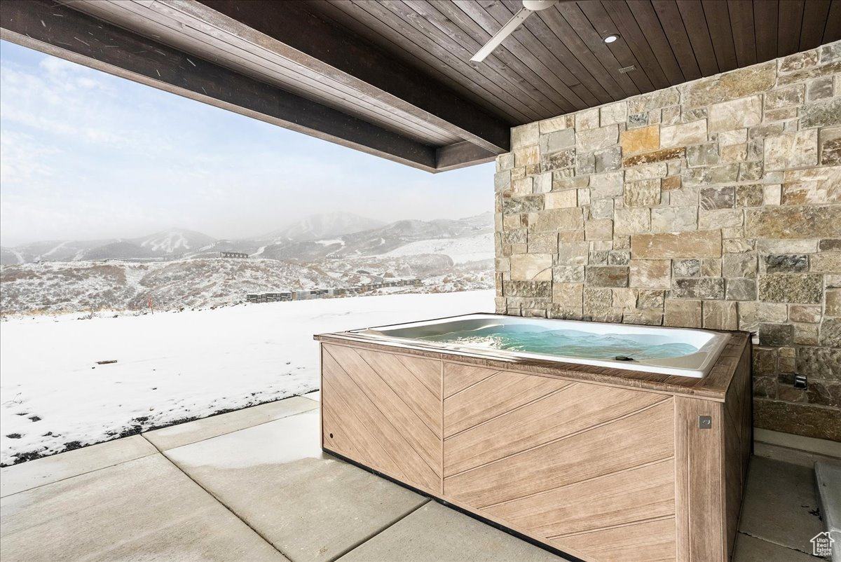 AMANTI LAGO - Residential