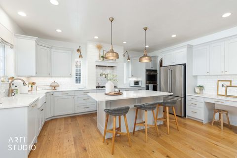 Tiny photo for 342 W CLARK CIR, Farmington, UT 84025 (MLS # 2128821)