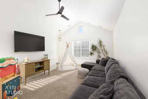 Tiny photo for 342 W CLARK CIR, Farmington, UT 84025 (MLS # 2128821)