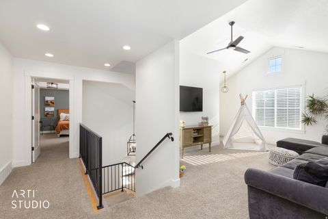Tiny photo for 342 W CLARK CIR, Farmington, UT 84025 (MLS # 2128821)