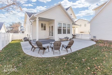 Tiny photo for 342 W CLARK CIR, Farmington, UT 84025 (MLS # 2128821)