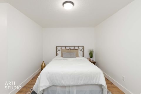 Tiny photo for 342 W CLARK CIR, Farmington, UT 84025 (MLS # 2128821)