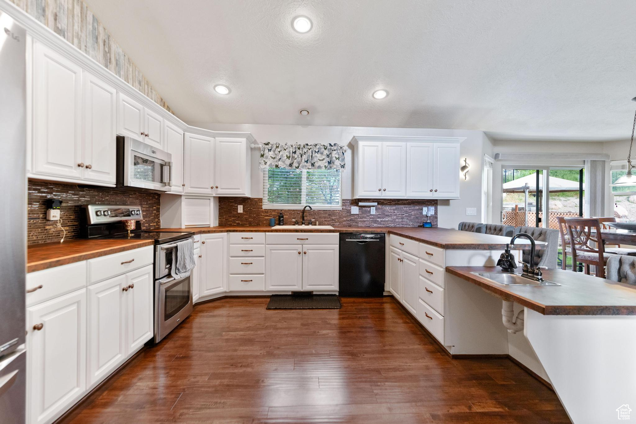 ORCHARD HILLS - Residential