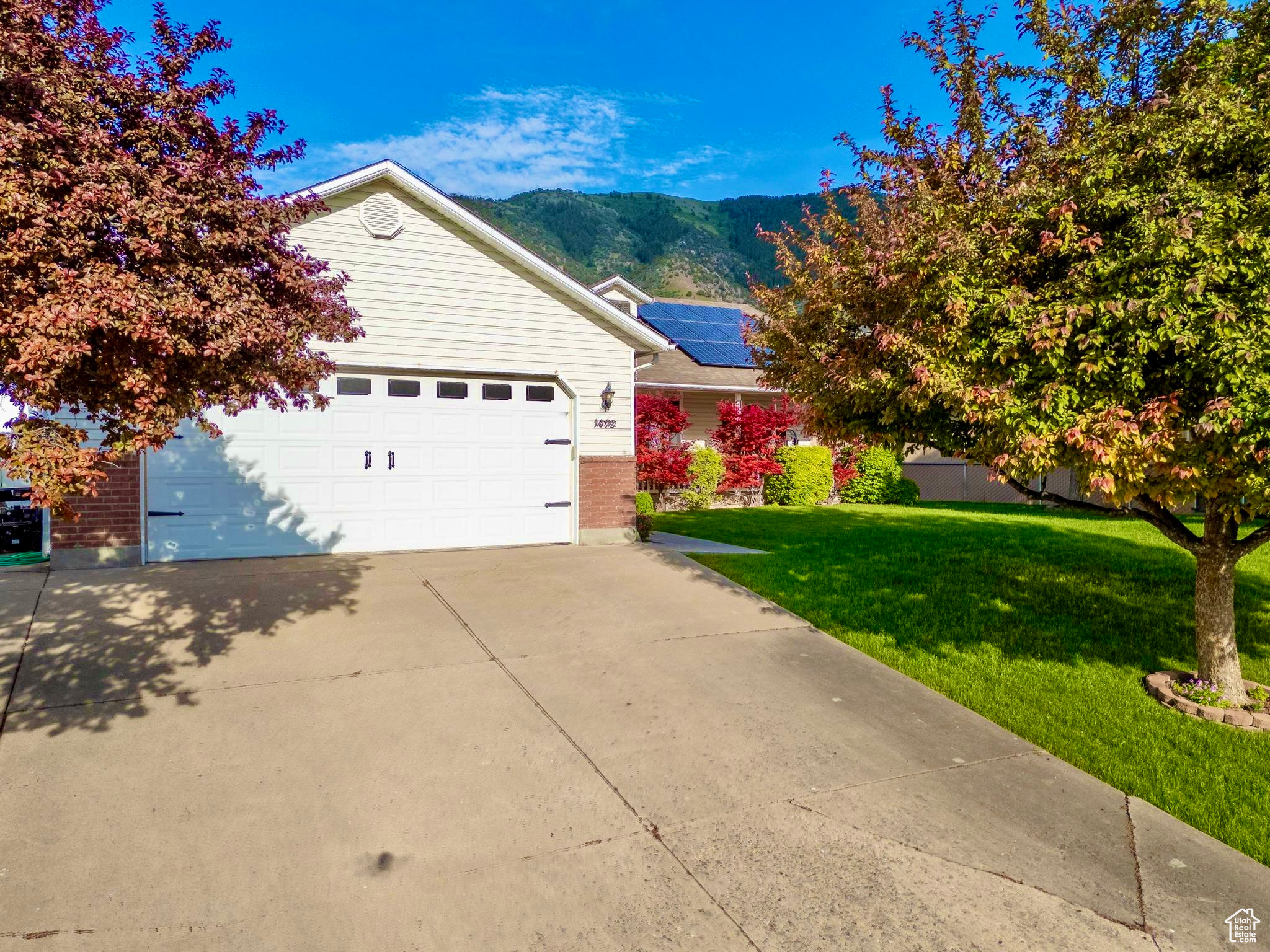 ORCHARD HILLS - Residential