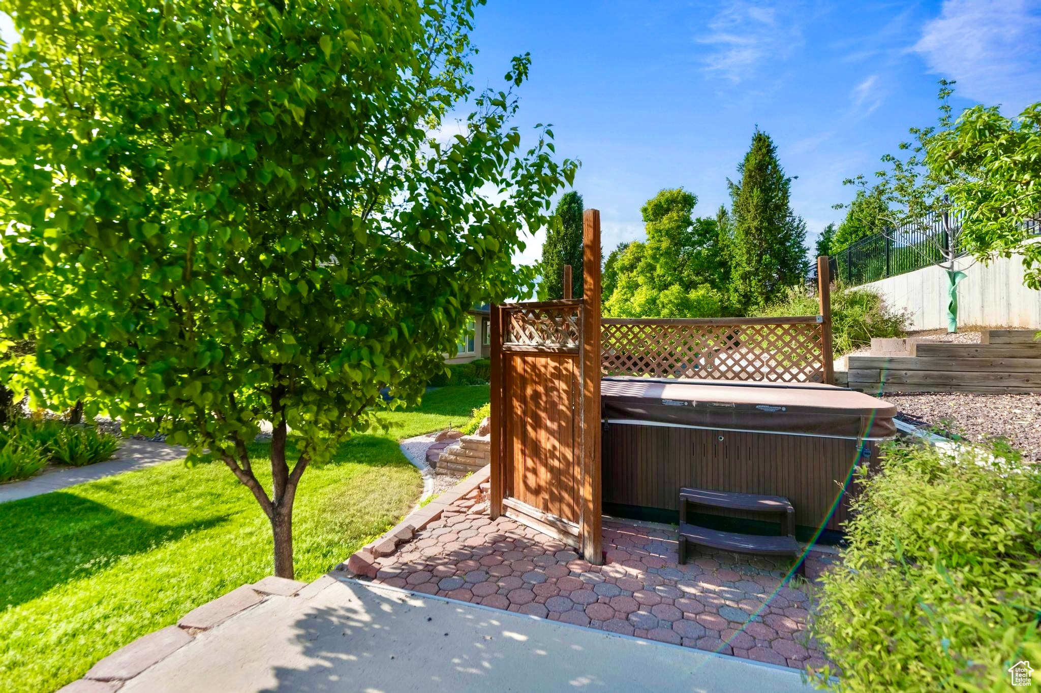 ORCHARD HILLS - Residential
