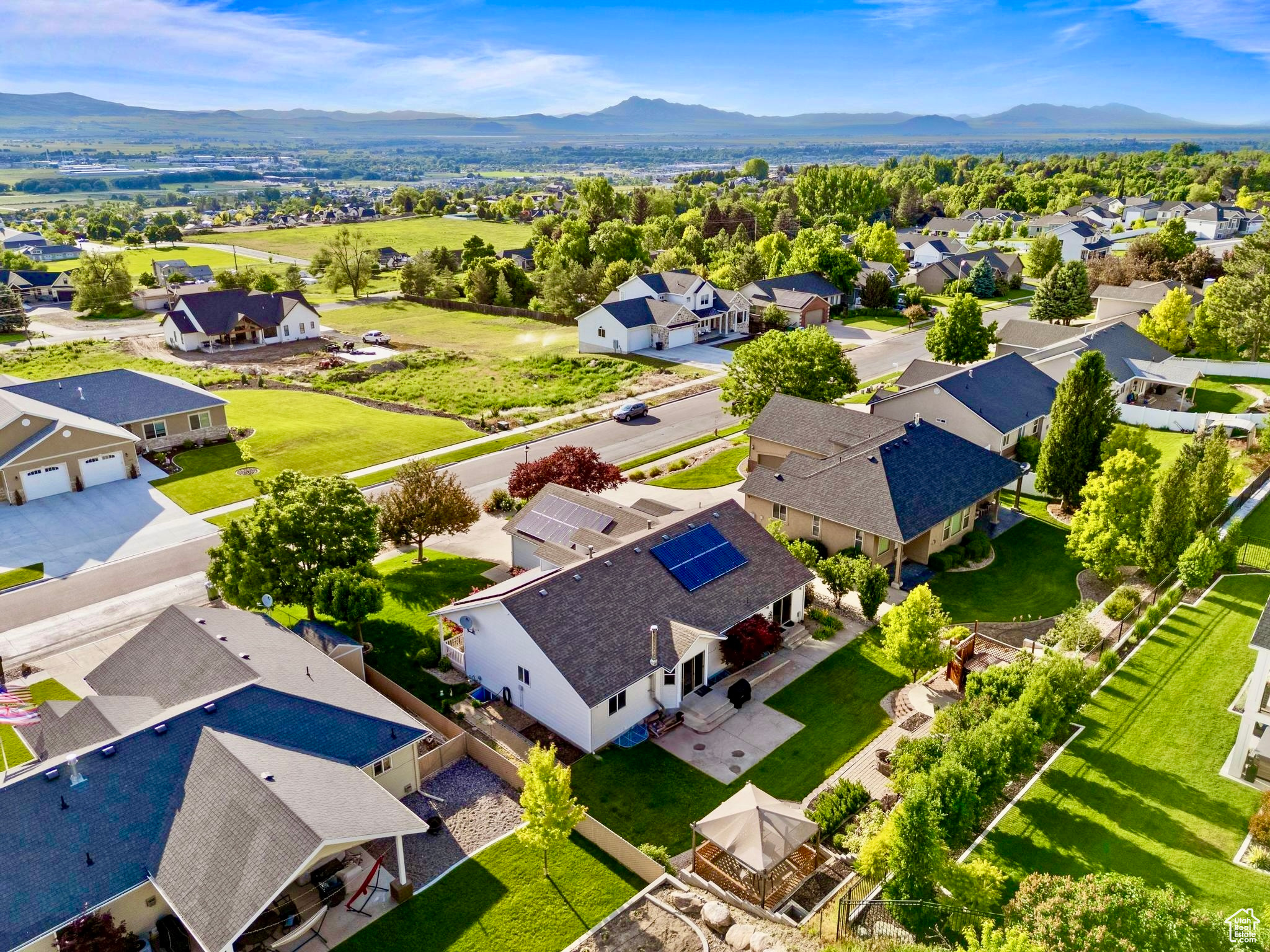 ORCHARD HILLS - Residential