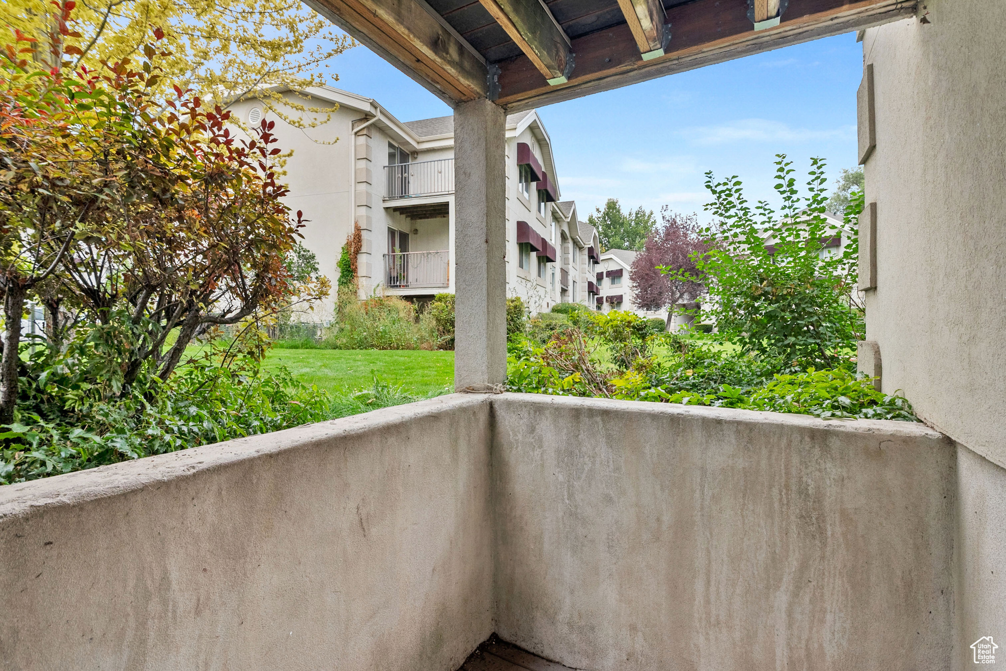 FRANKLIN PARK CONDO - Residential