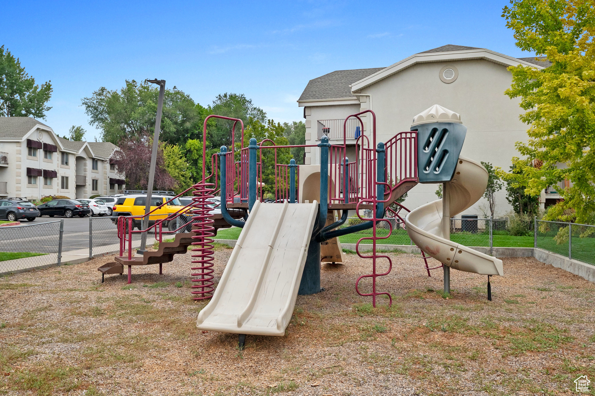 FRANKLIN PARK CONDO - Residential