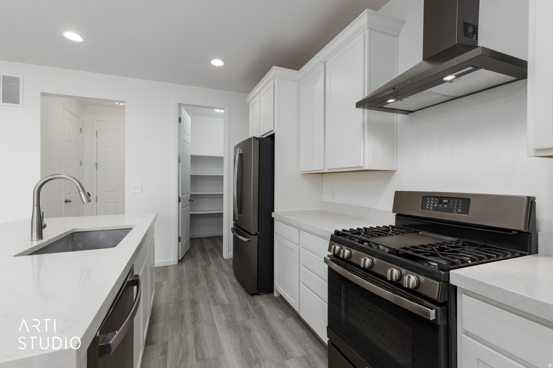 SEASONS AT SIMPSON SPRINGS - Residential