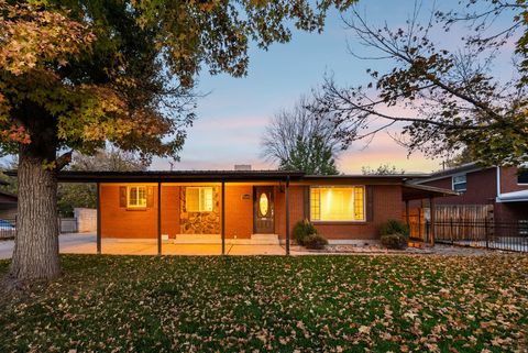 9285 S SNEDDON DR W Sandy UT 84070