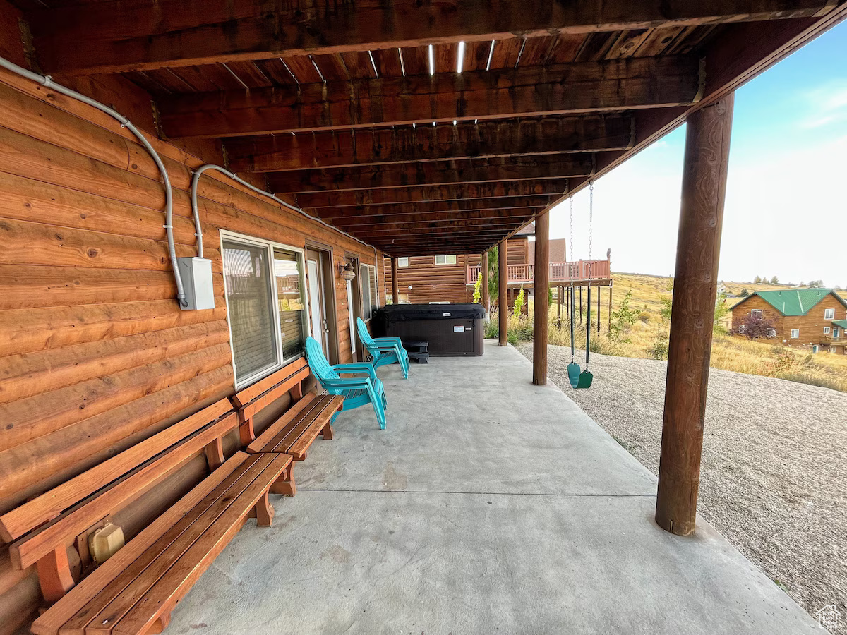 HARBOR VILLAGE - Residential