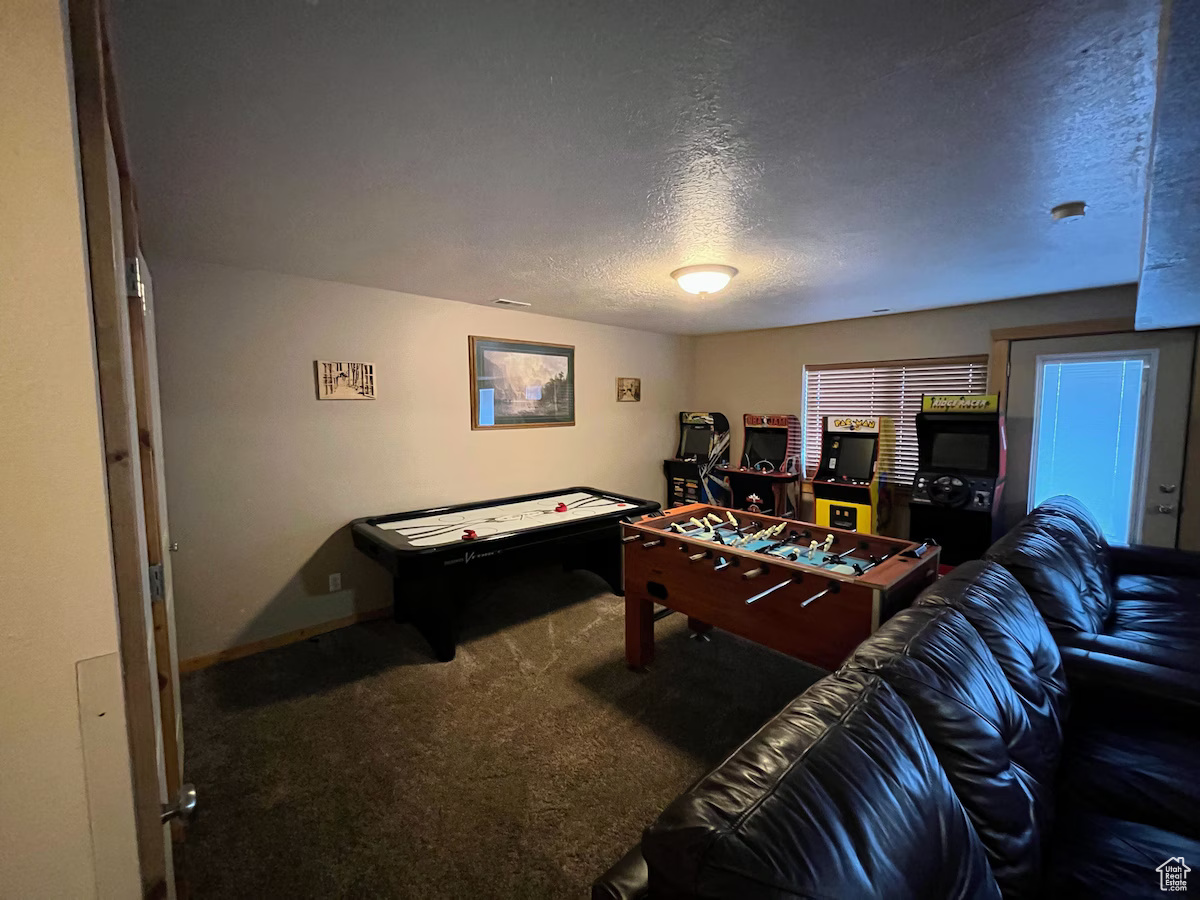 HARBOR VILLAGE - Residential