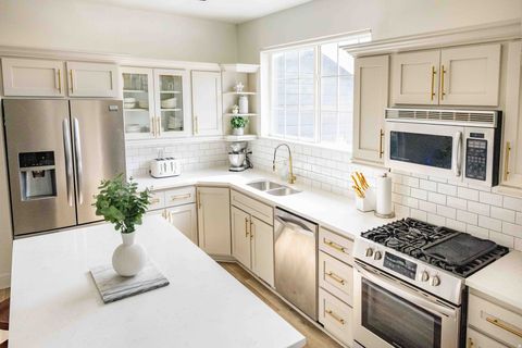 Tiny photo for 2771 S CHADWICK ST, Salt Lake City, UT 84106 (MLS # 2155586)