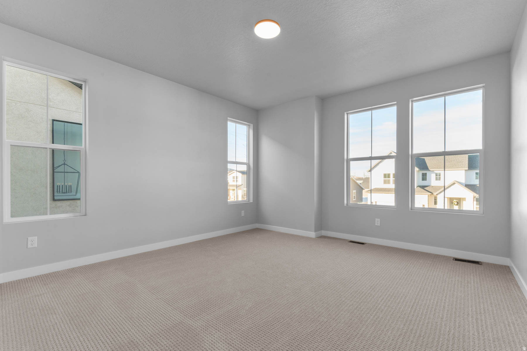 HOLBROOK E VILLAS 604 - Residential