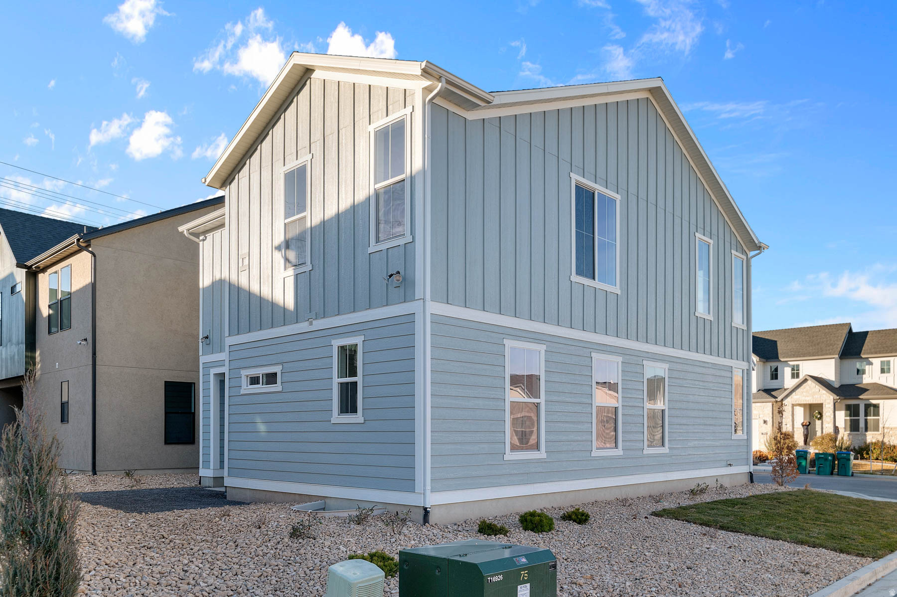 HOLBROOK E VILLAS 604 - Residential
