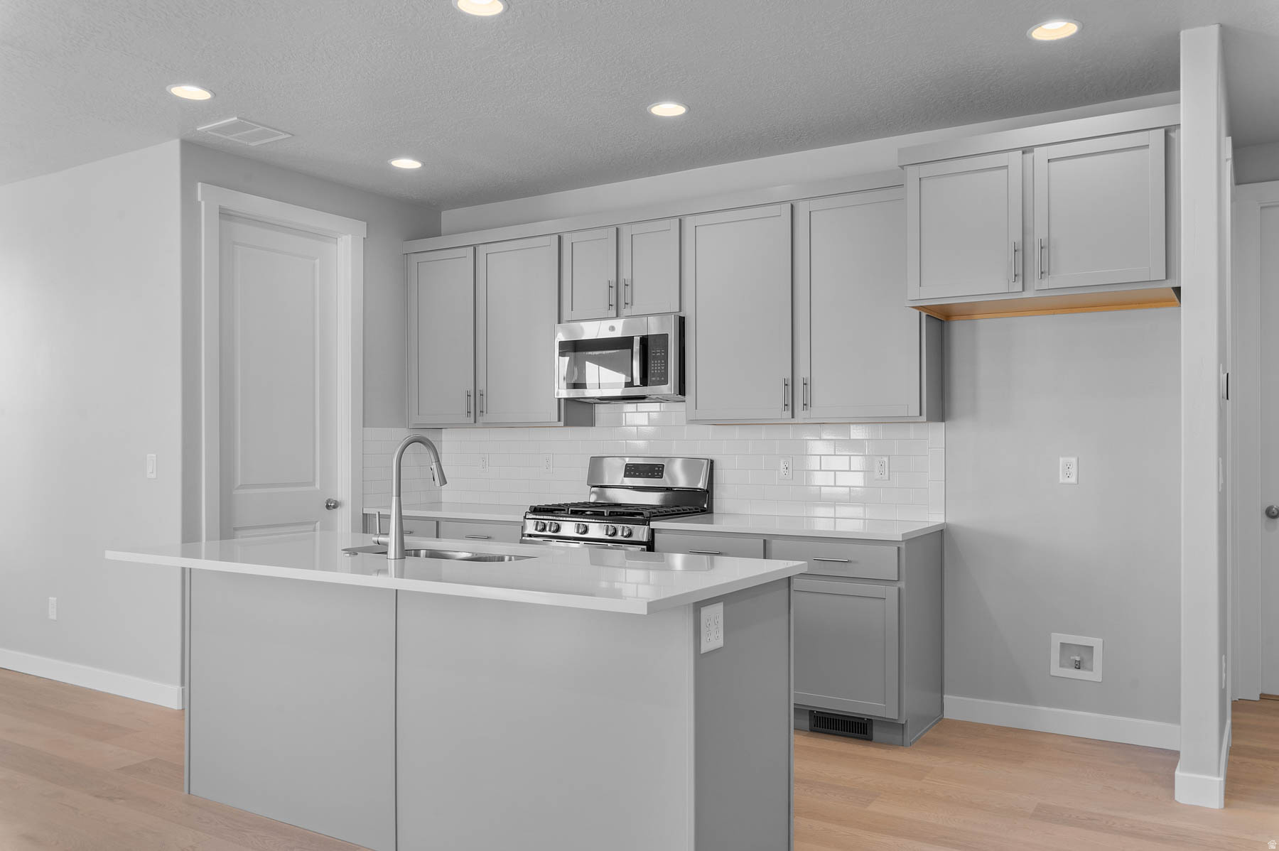 HOLBROOK E VILLAS 604 - Residential