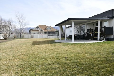 Tiny photo for 1830 W HEYWOOD DR, Kaysville, UT 84037 (MLS # 2140215)