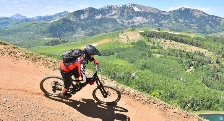 BEAR HOLLOW VILLAGE - Residential