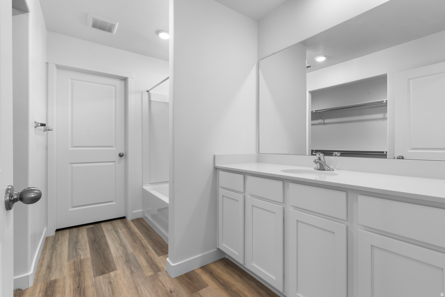 NIBLEY COACH - Residential