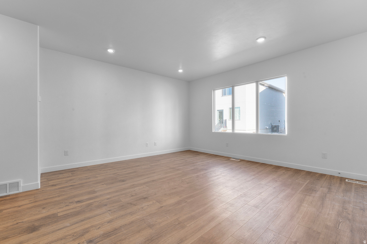 NIBLEY COACH - Residential