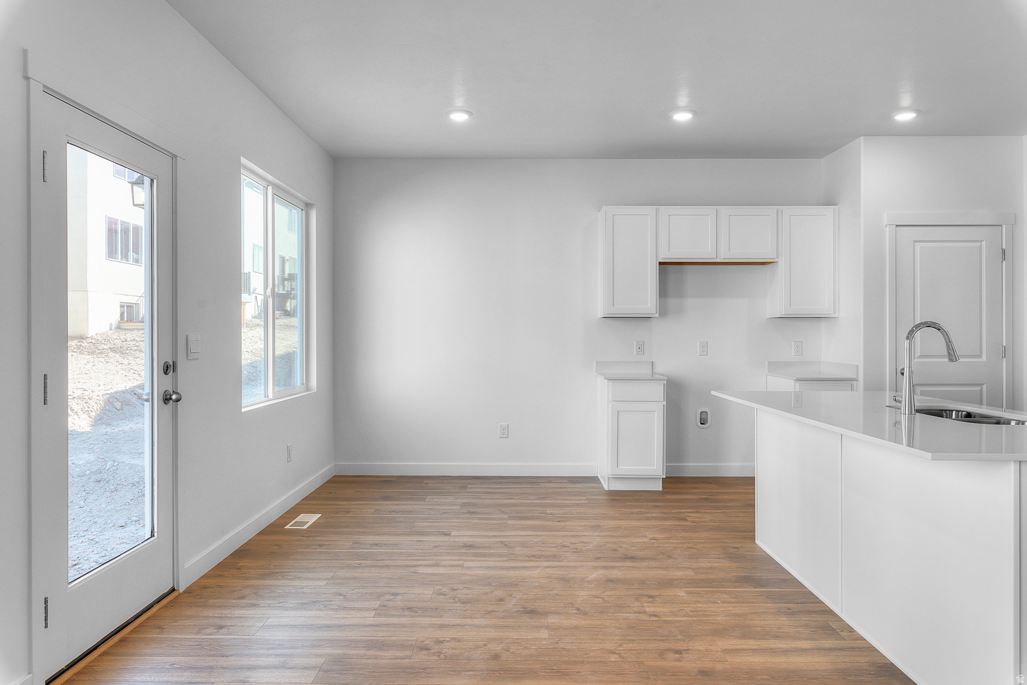 NIBLEY COACH - Residential