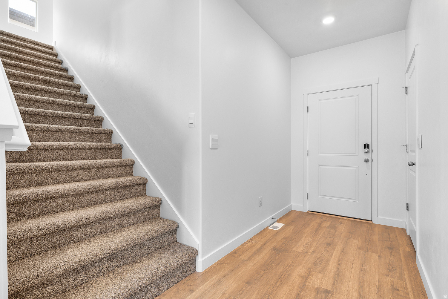 NIBLEY COACH - Residential