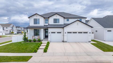Photo of 213 S COTTONWOOD RD, Vineyard, UT 84059 (MLS # 2159154)