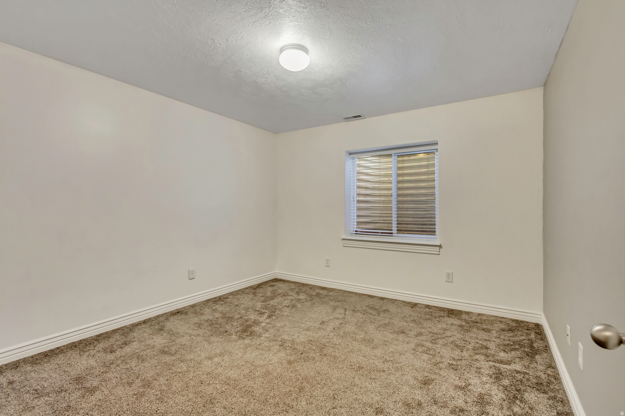 EASTSIDE ESTATES - Residential