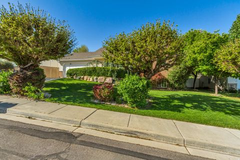 Tiny photo for 966 E LAMBERT AVE, Santaquin, UT 84655 (MLS # 2158763)