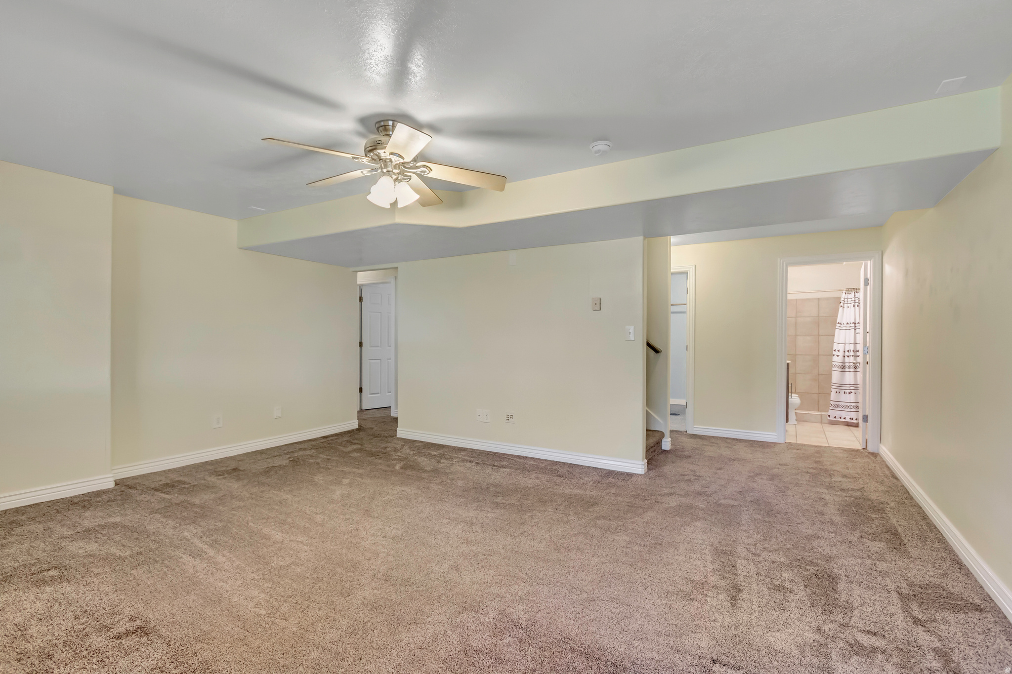 EASTSIDE ESTATES - Residential