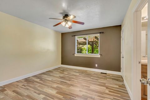 Tiny photo for 966 E LAMBERT AVE, Santaquin, UT 84655 (MLS # 2158763)