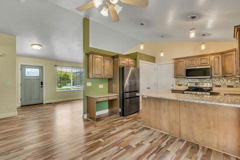 Tiny photo for 966 E LAMBERT AVE, Santaquin, UT 84655 (MLS # 2158763)