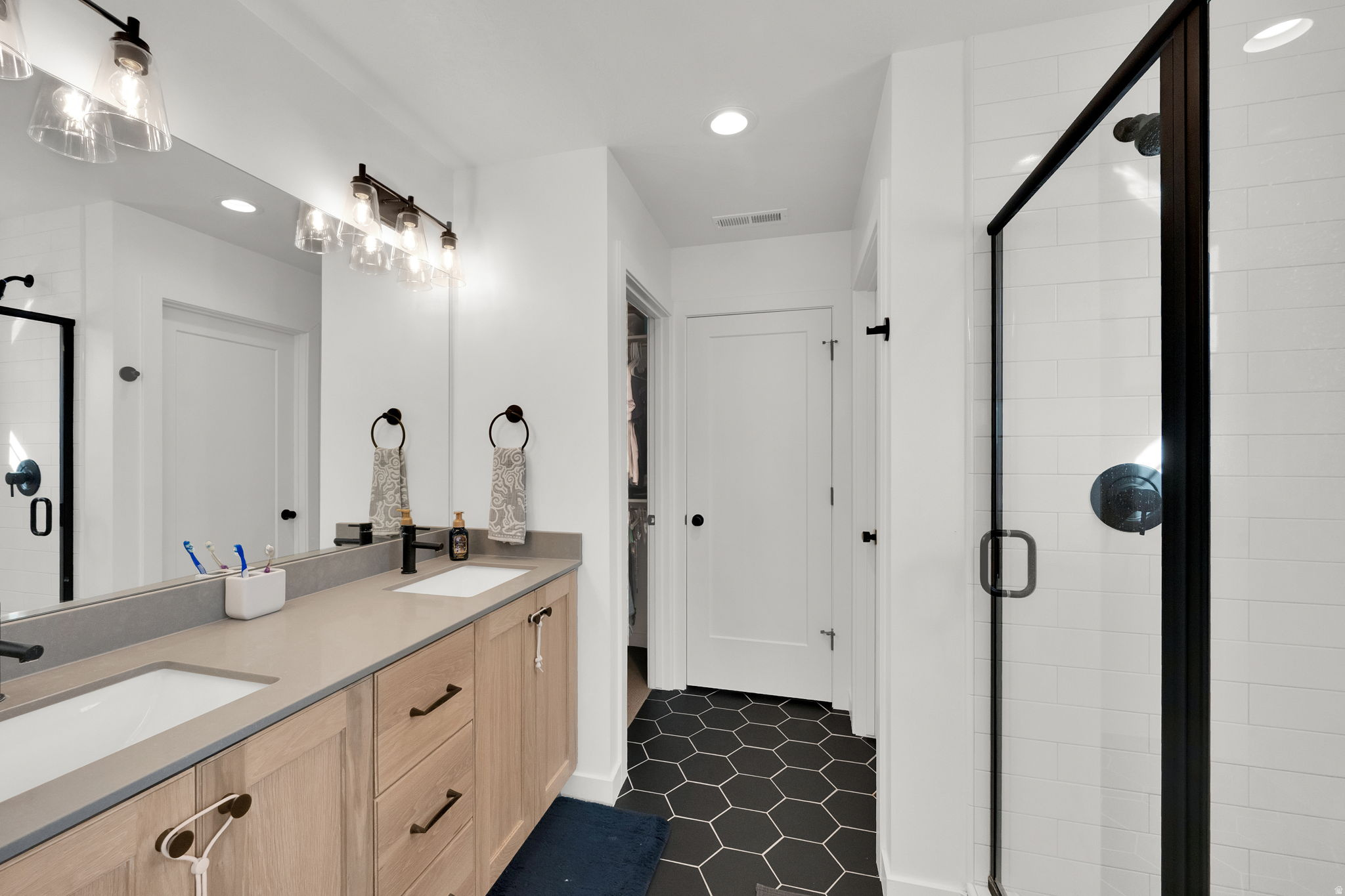 DAYBREAK - Residential