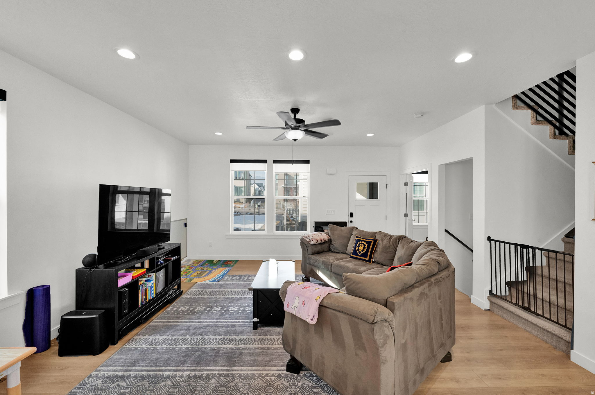 DAYBREAK - Residential