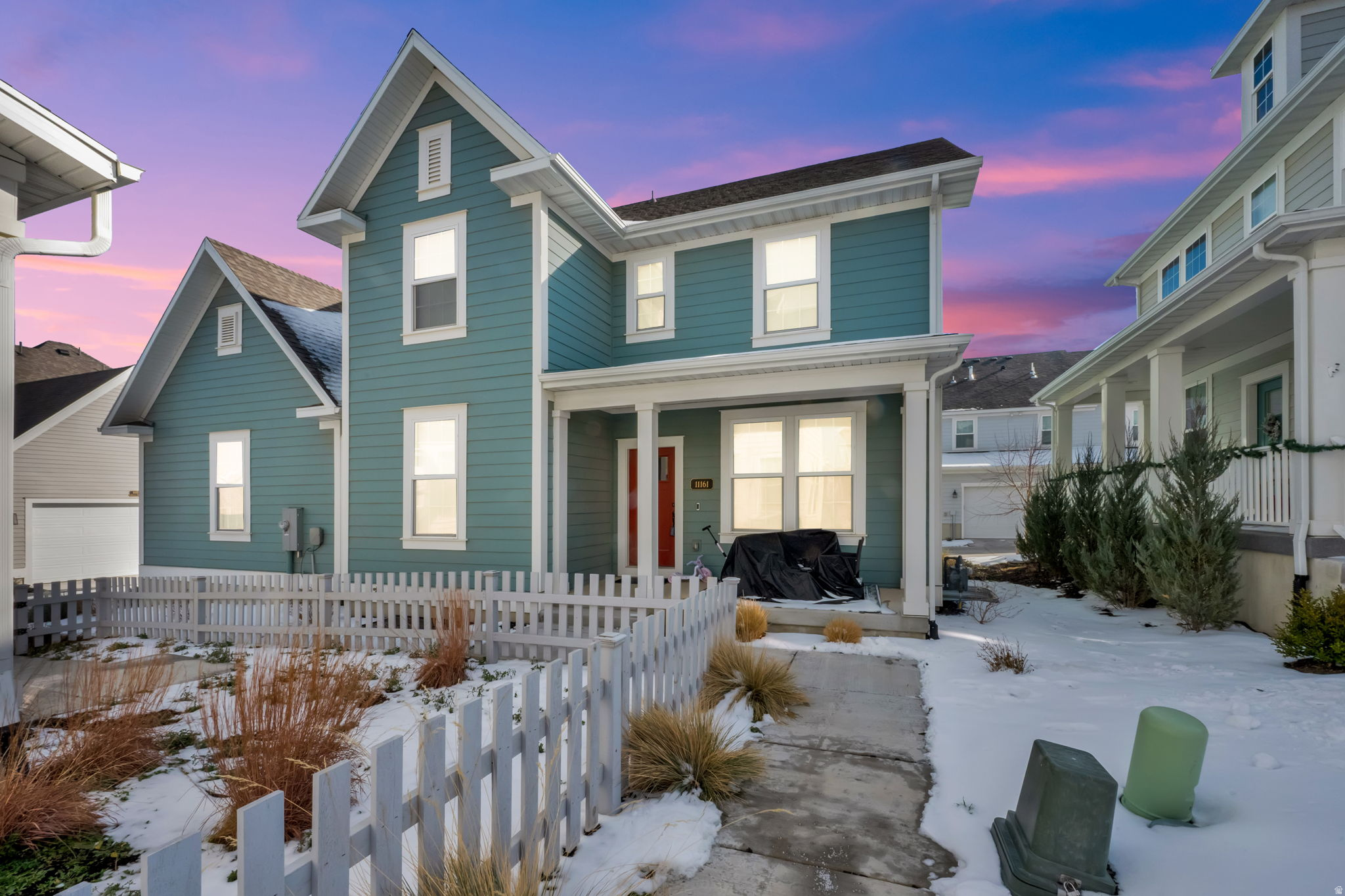 DAYBREAK - Residential