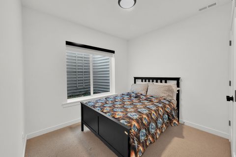 Tiny photo for 11161 S CHEVIOT HILLS LN, South Jordan, UT 84009 (MLS # 2130884)